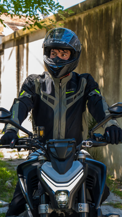 Casco LS2 806 Fusion Stingular Negro / Gris / Mate